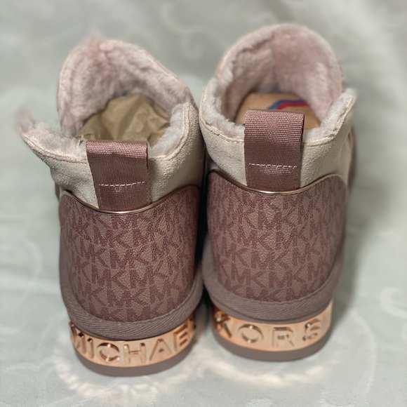New Michael Kors Alfie Pink Fawn Rose Gold Suede Monogram Boot - Picture 10 of 15